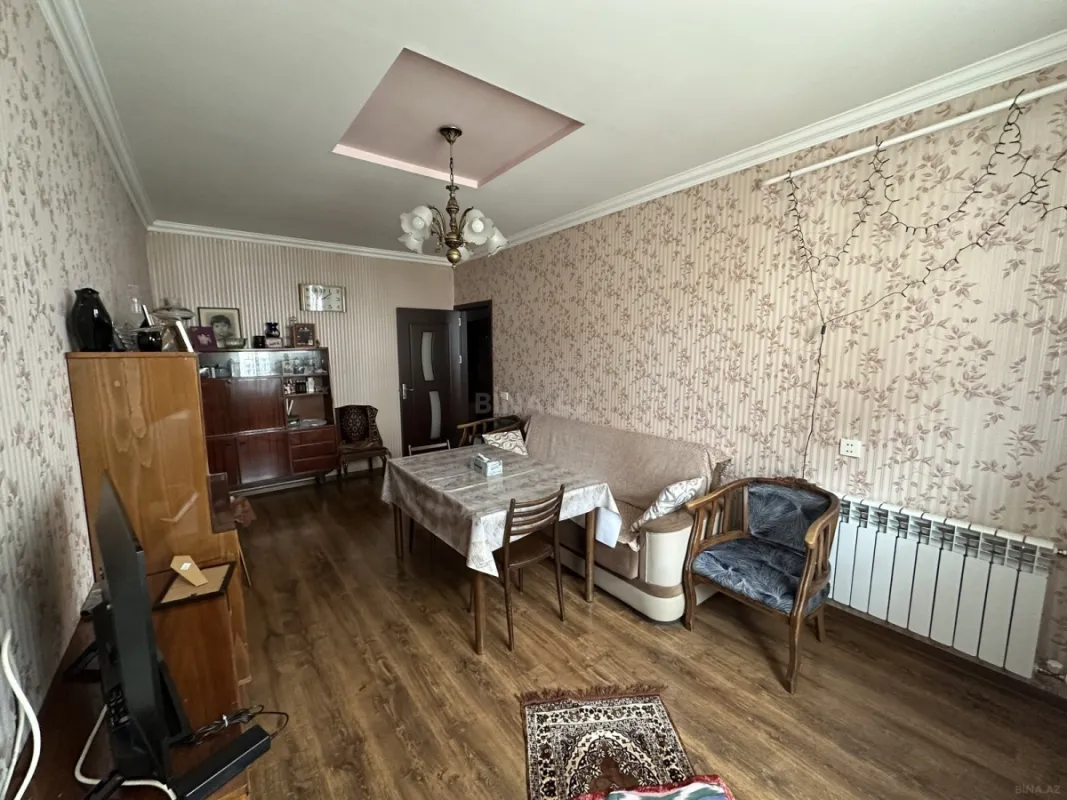 Satılır 2 otaqlı mənzil 67 m²