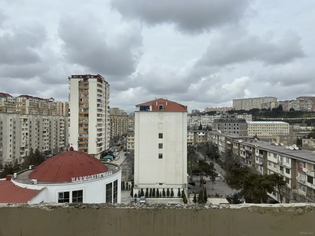 Satılır 2 otaqlı mənzil 67 m²