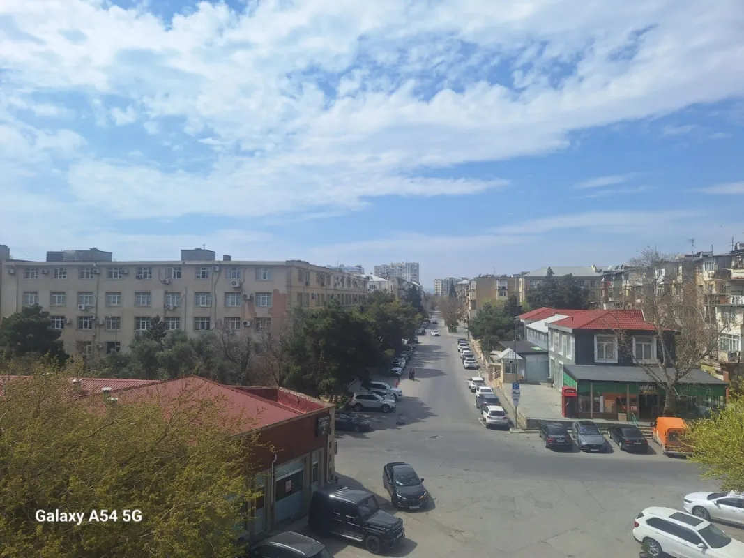 Satılır 3 otaqlı mənzil 77 m²