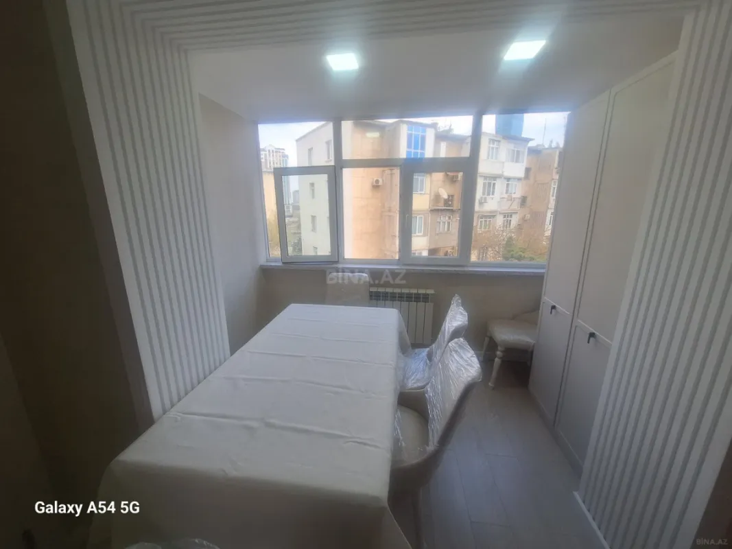 Satılır 3 otaqlı mənzil 77 m²
