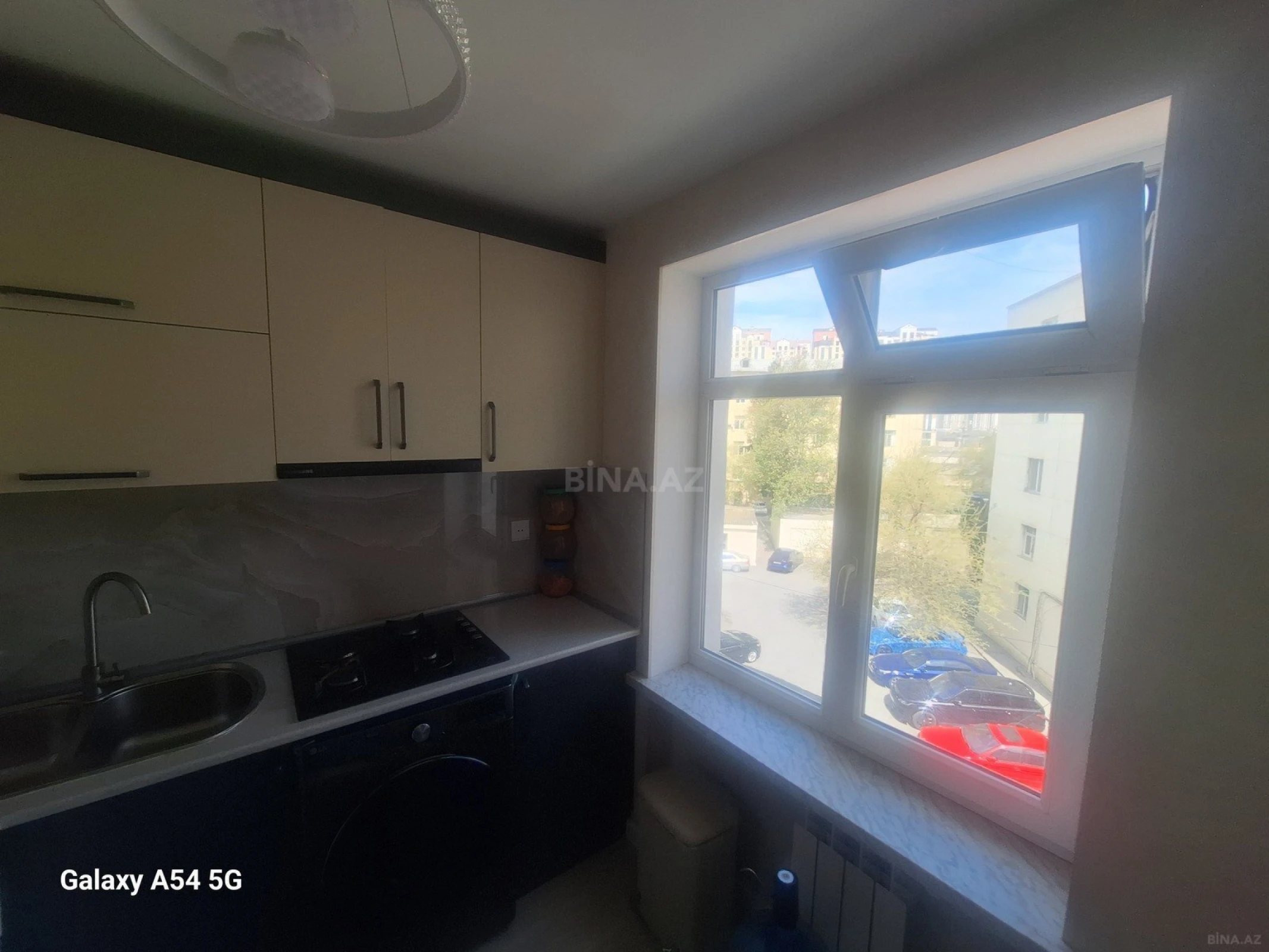 Satılır 3 otaqlı mənzil 77 m²