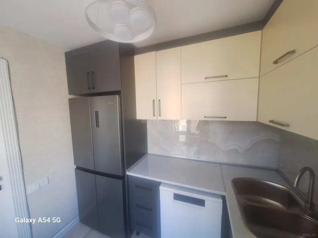 Satılır 3 otaqlı mənzil 77 m²