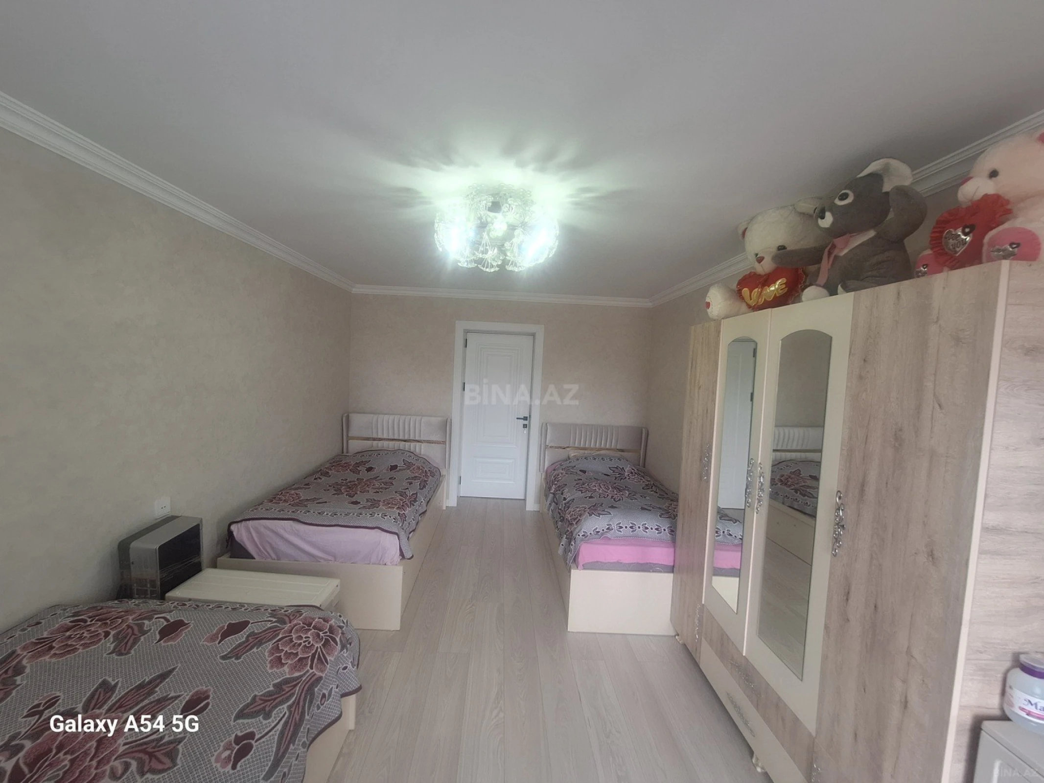 Satılır 3 otaqlı mənzil 77 m²