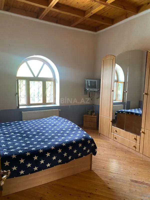 Kirayə verilir 4 otaqlı həyət evi 250 m²