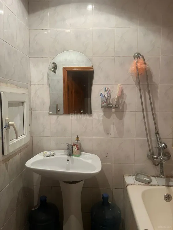 Satılır 2 otaqlı mənzil 45 m²