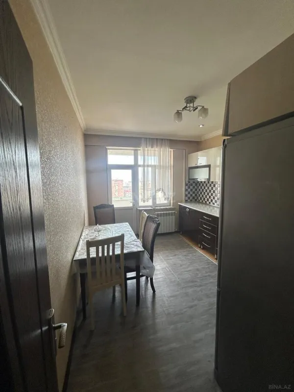 Kirayə verilir 2 otaqlı mənzil 70 m²