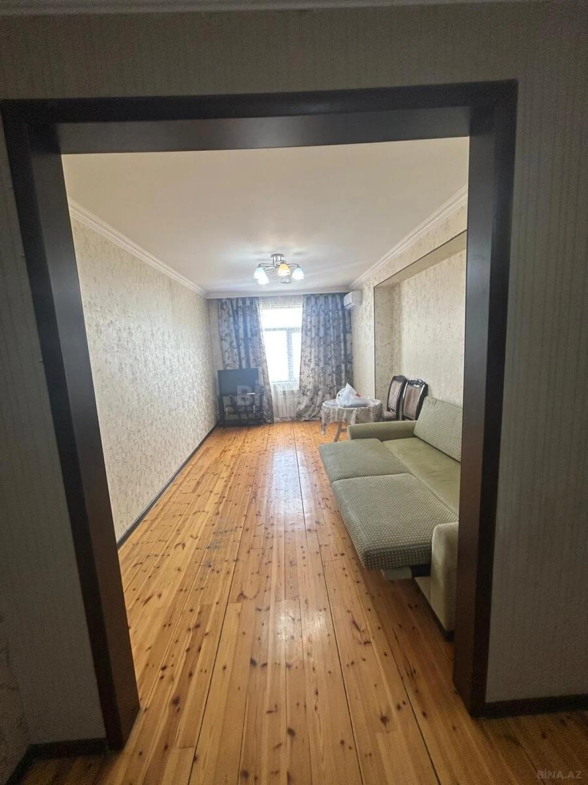 Kirayə verilir 2 otaqlı mənzil 70 m²