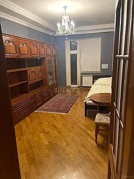 Satılır 3 otaqlı mənzil 170 m²
