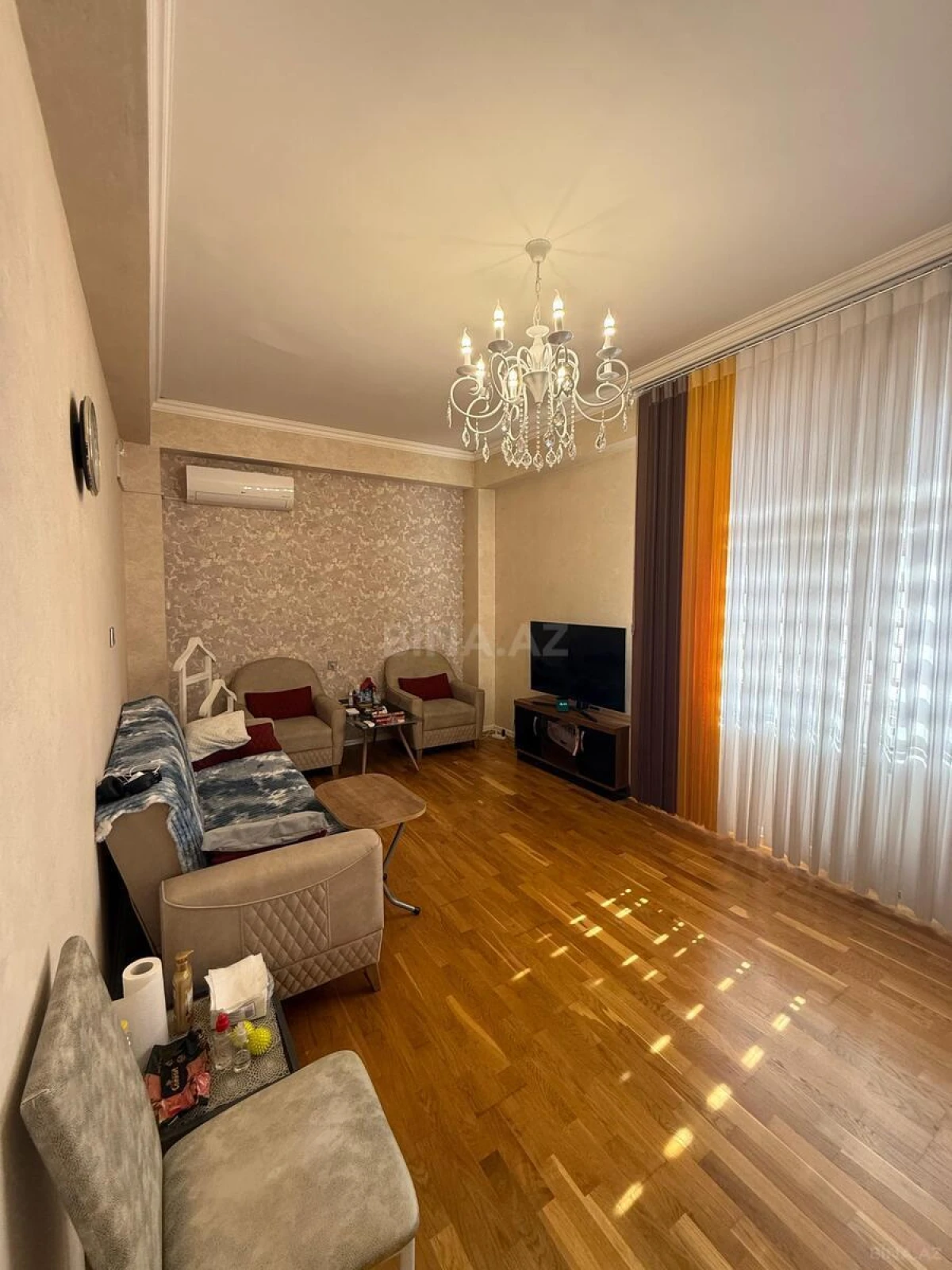 Satılır 2 otaqlı mənzil 70 m²