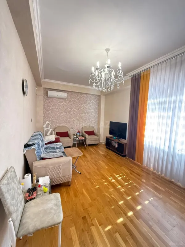 Satılır 2 otaqlı mənzil 70 m²
