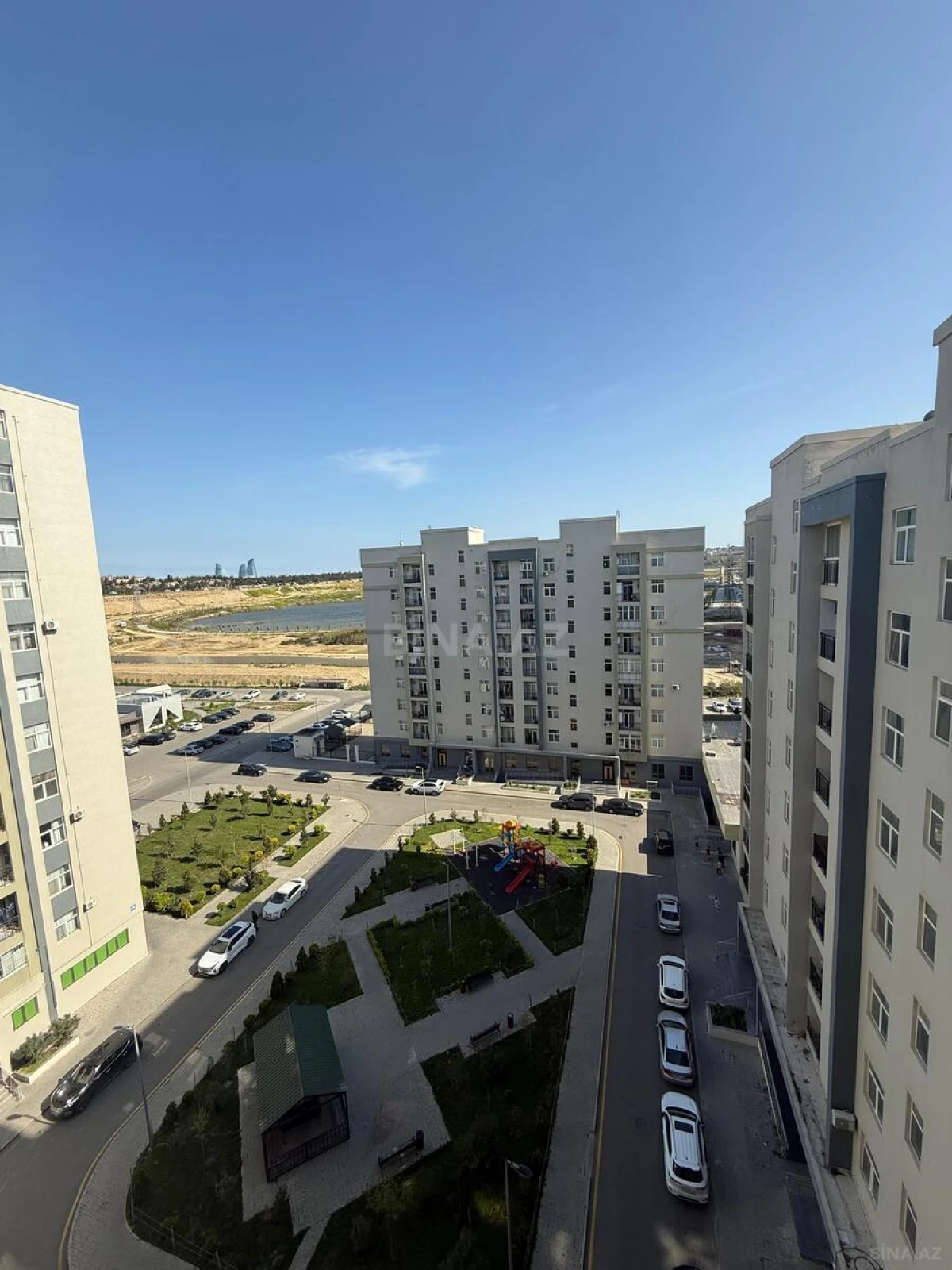 Satılır 2 otaqlı mənzil 70 m²