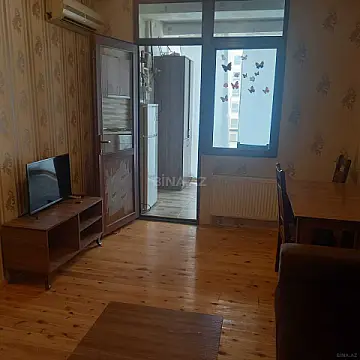 Kirayə verilir 2 otaqlı mənzil 42 m²
