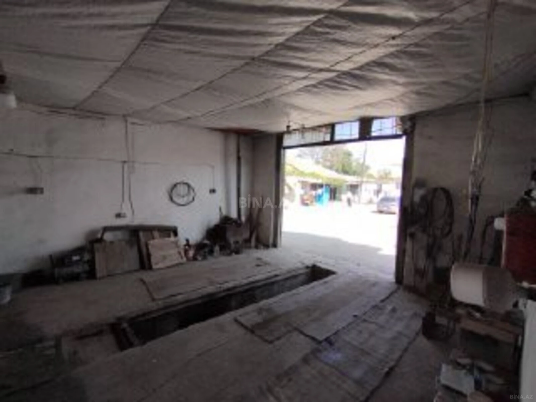 Satılır obyekt 283 m²