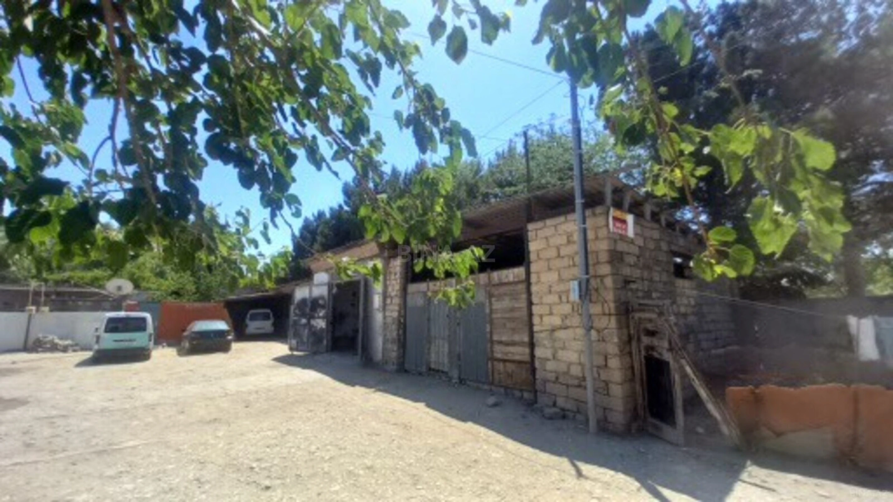 Satılır obyekt 283 m²