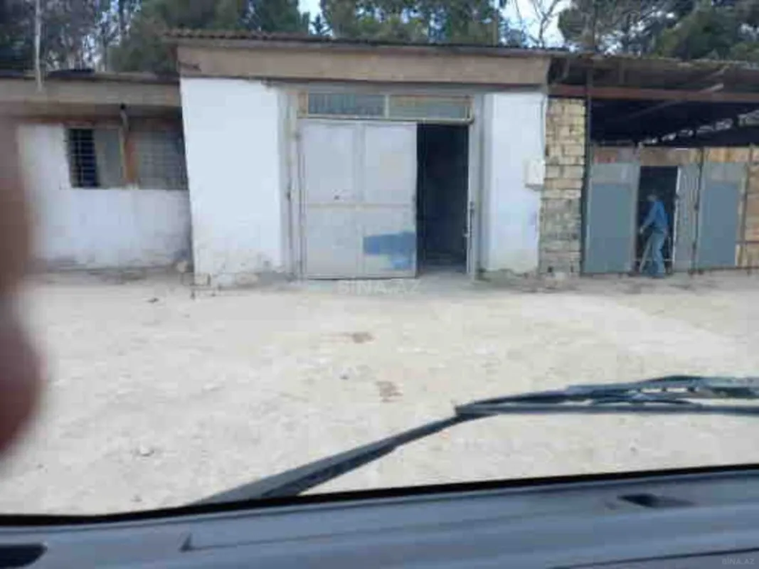 Satılır obyekt 283 m²