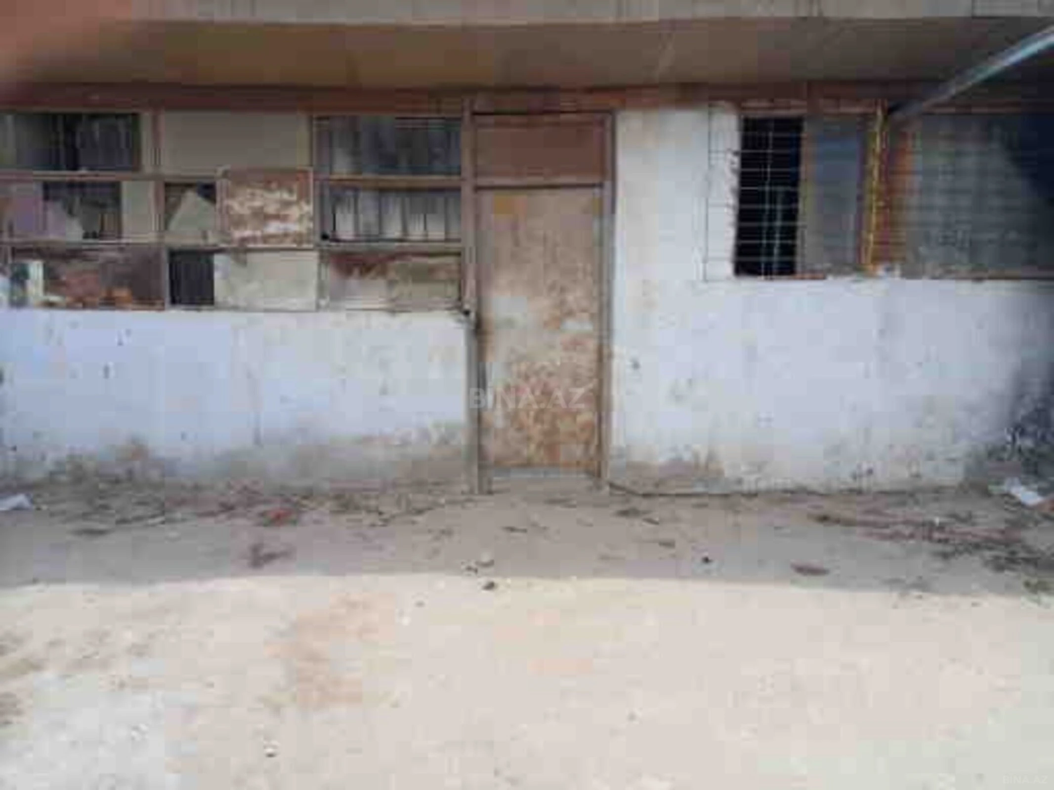 Satılır obyekt 283 m²