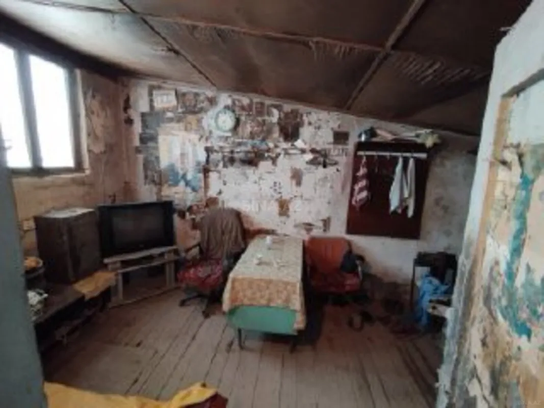 Satılır obyekt 283 m²