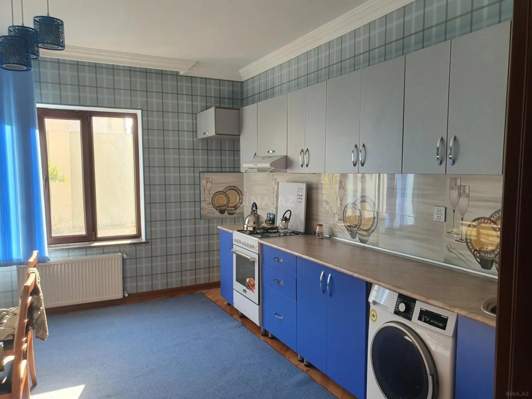 Kirayə verilir 7 otaqlı həyət evi 300 m²