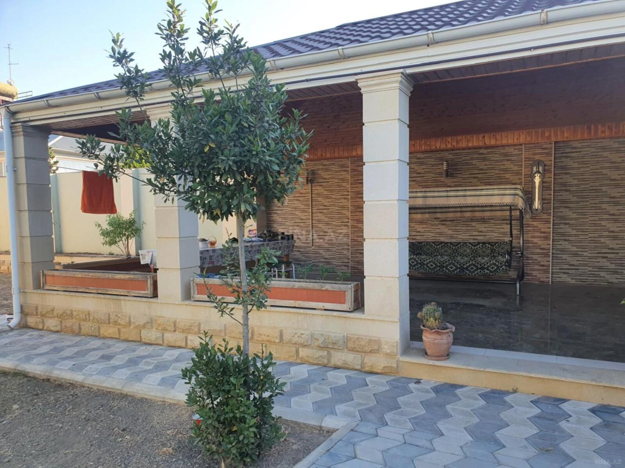 Kirayə verilir 7 otaqlı həyət evi 300 m²