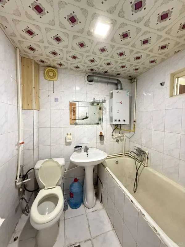 Satılır 1 otaqlı mənzil 35 m²