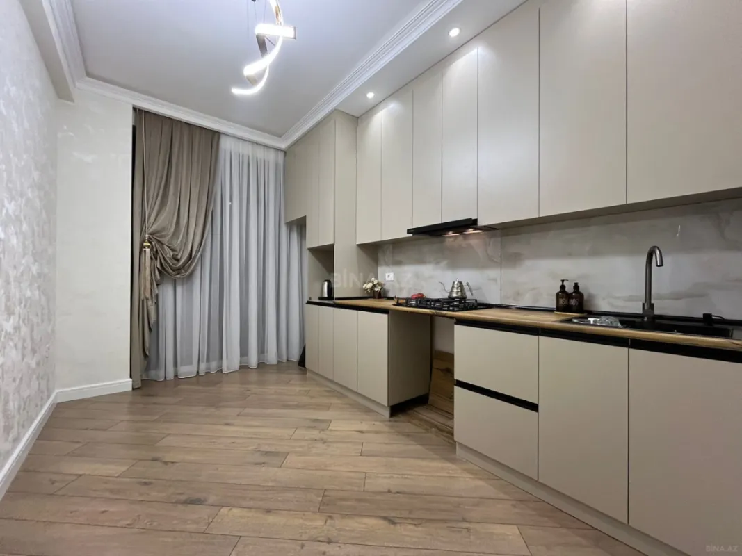 Satılır 3 otaqlı mənzil 99 m²
