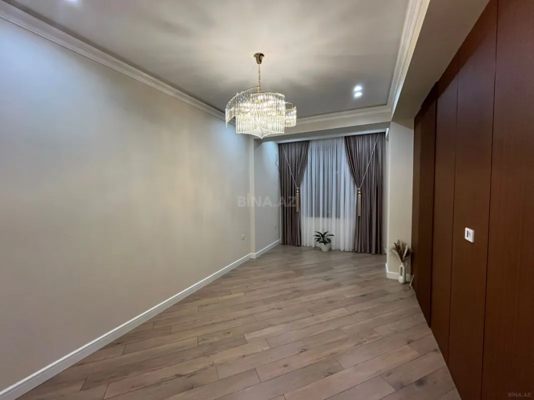 Satılır 3 otaqlı mənzil 99 m²