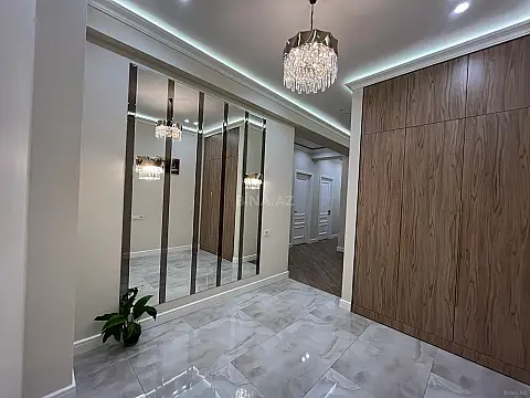 Satılır 3 otaqlı mənzil 99 m²