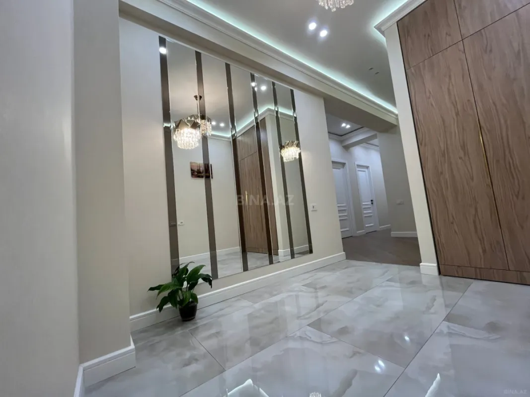 Satılır 3 otaqlı mənzil 99 m²