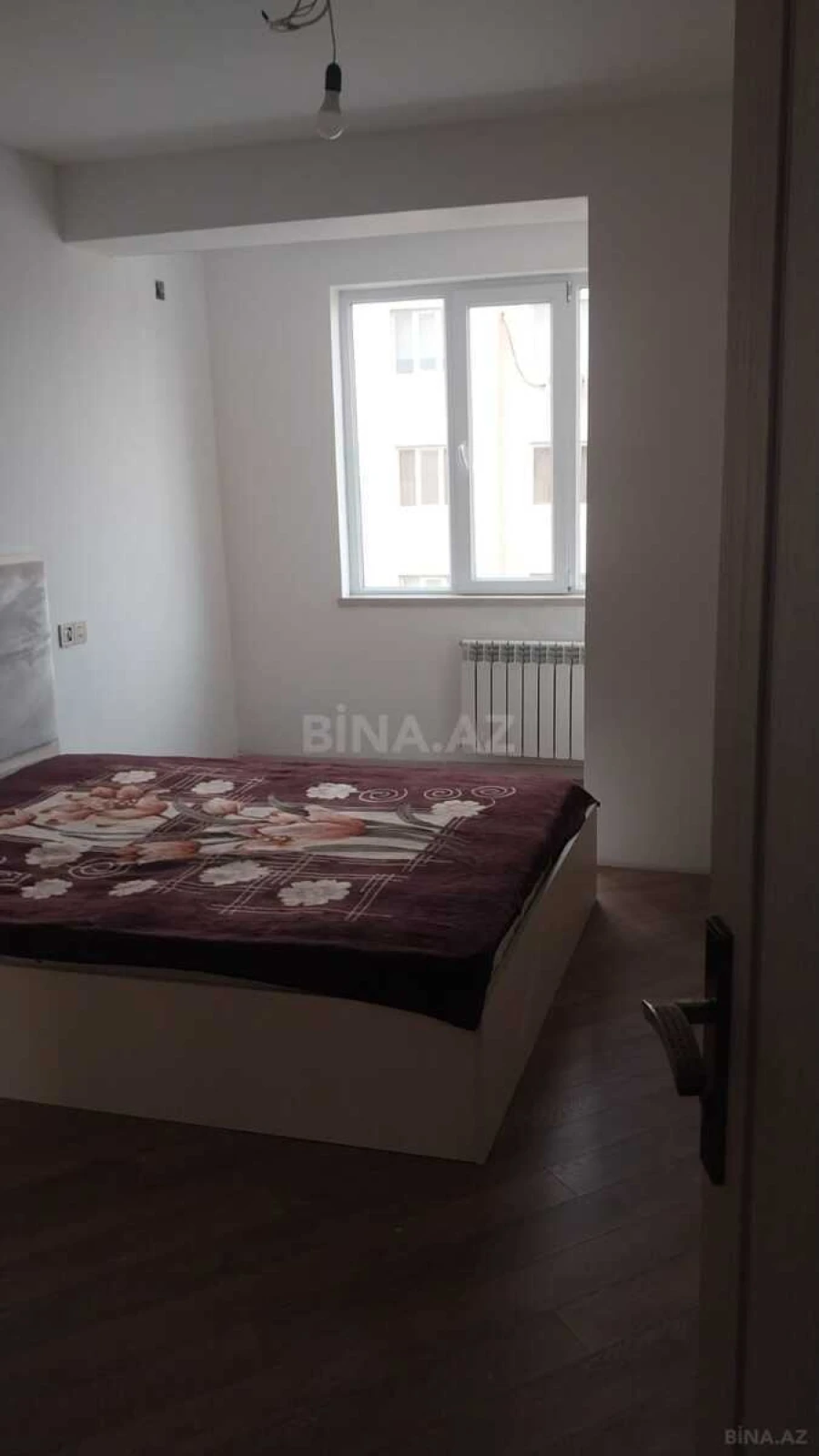 Satılır 2 otaqlı mənzil 93 m²