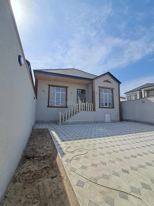 Satılır 4 otaqlı həyət evi 125 m²