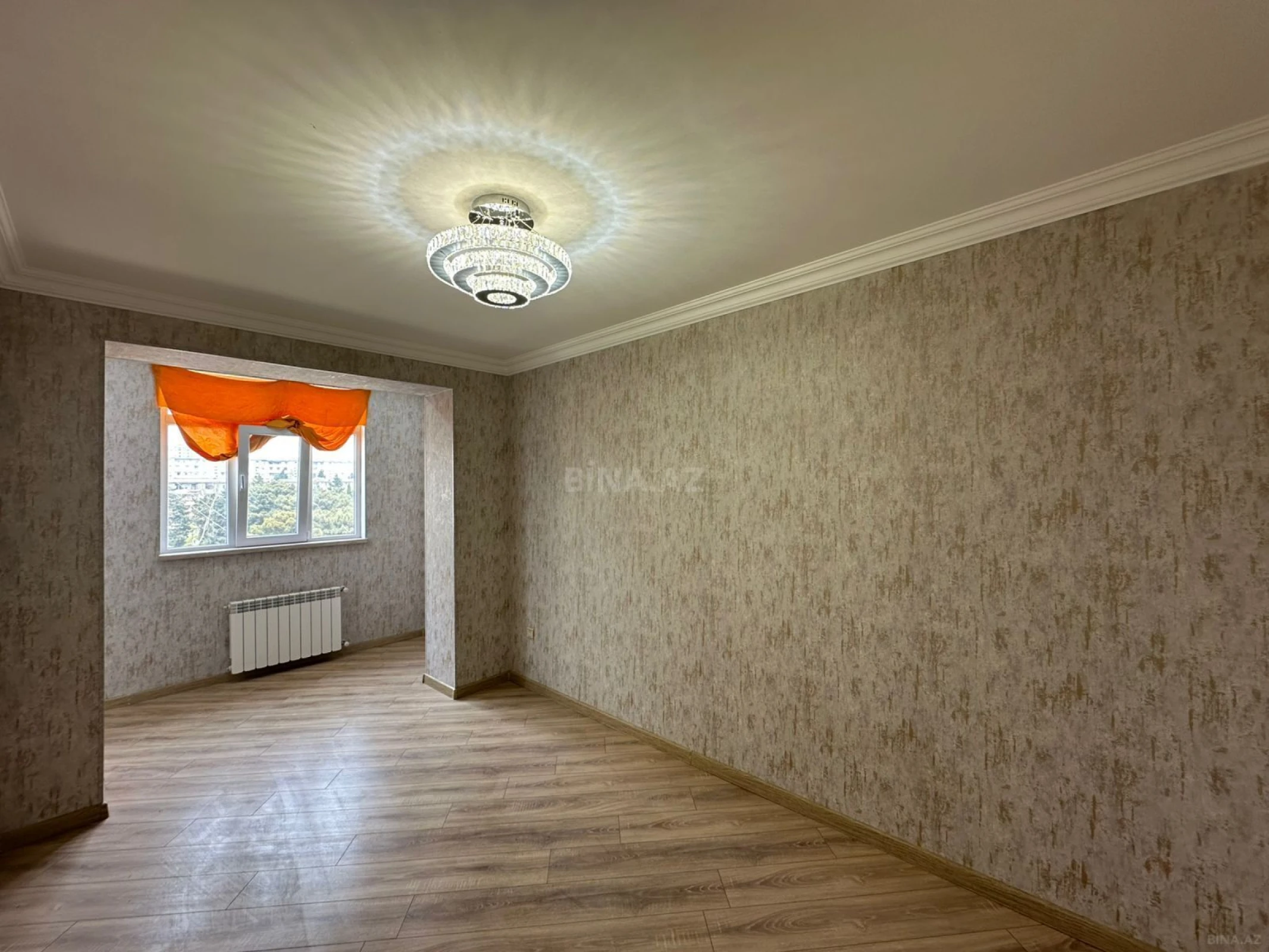 Satılır 4 otaqlı mənzil 110 m²