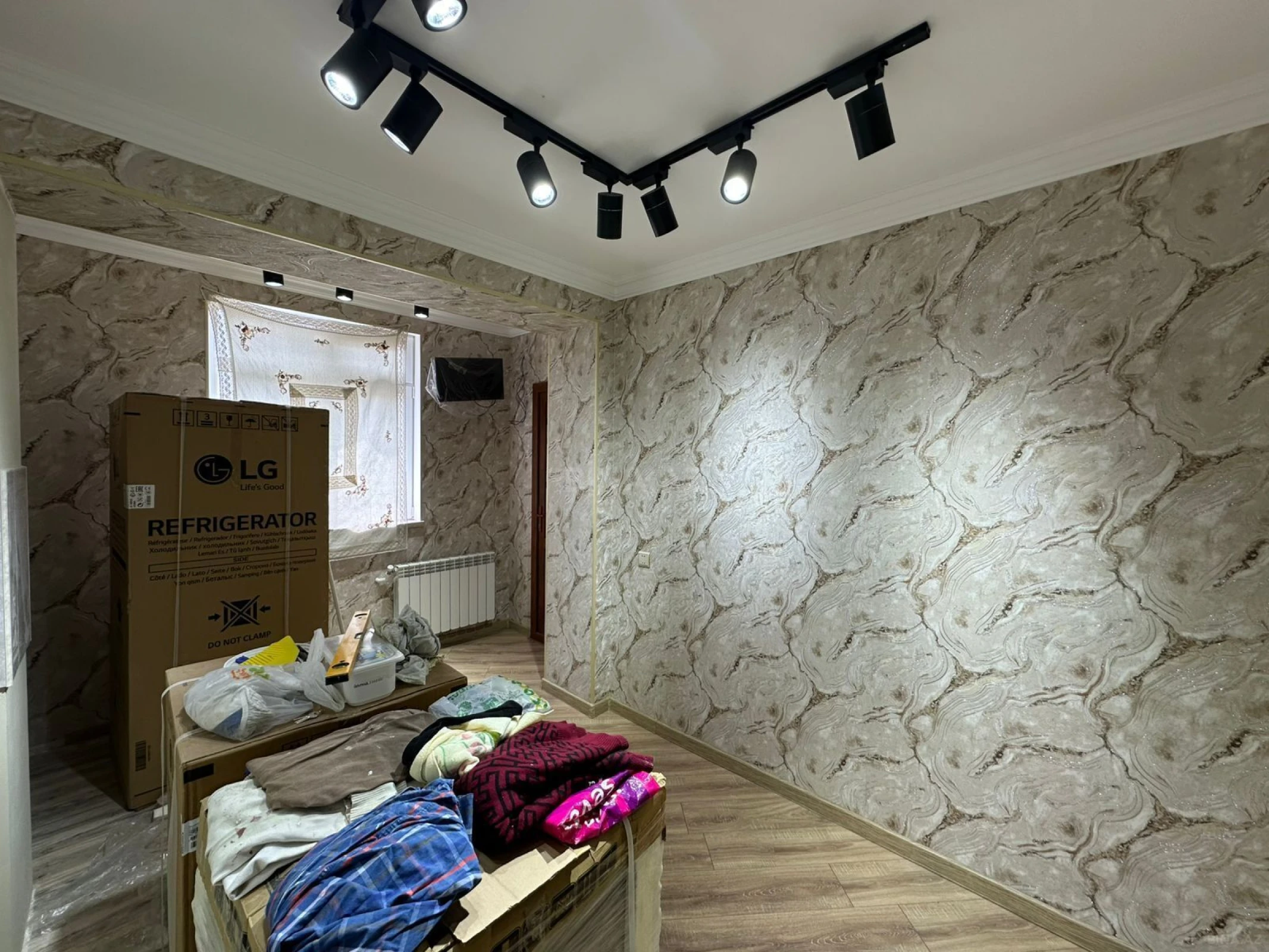 Satılır 4 otaqlı mənzil 110 m²