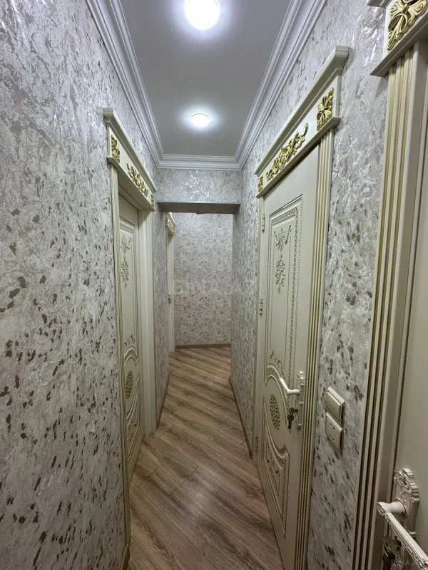 Satılır 4 otaqlı mənzil 110 m²