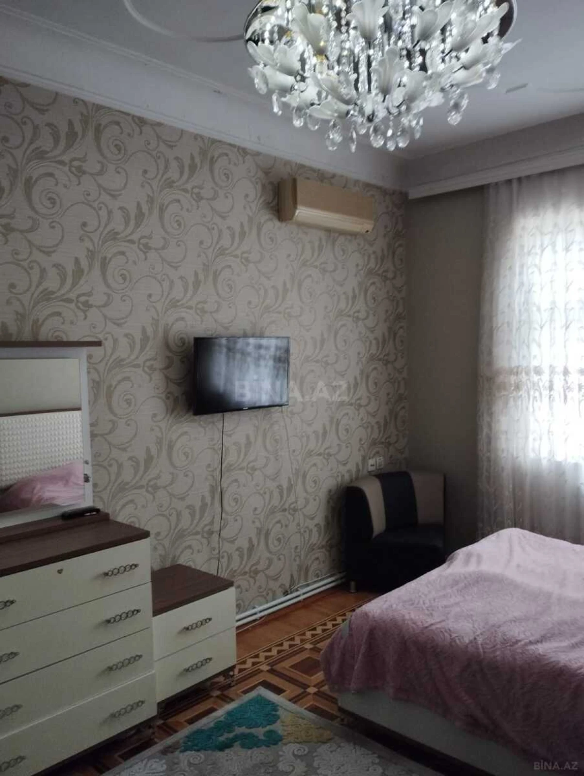 Kirayə verilir 3 otaqlı mənzil 112 m²