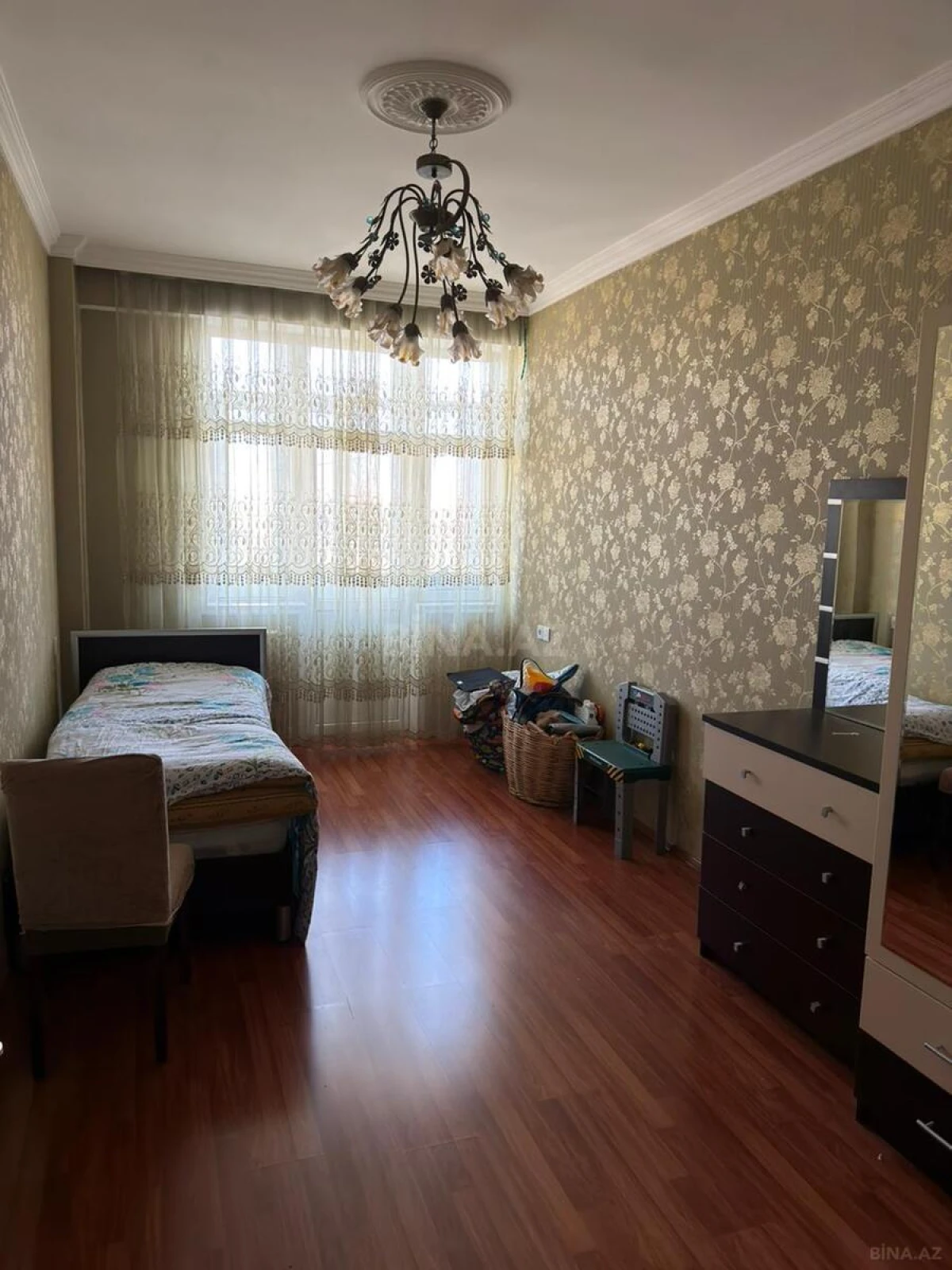 Satılır 3 otaqlı mənzil 83 m²