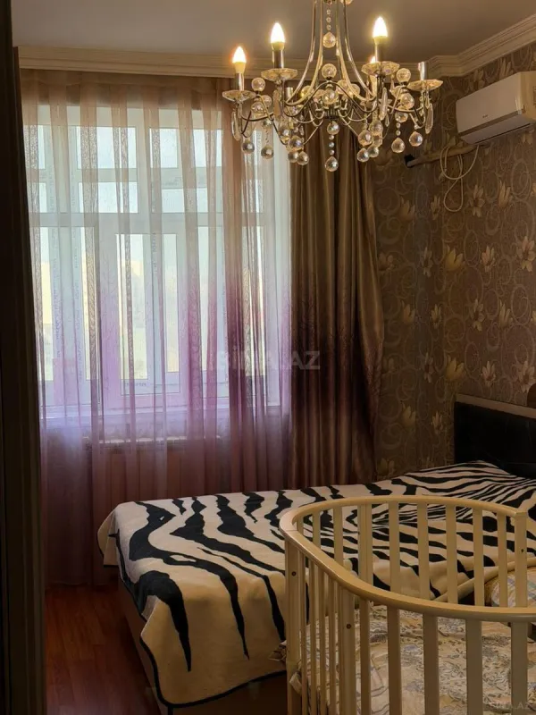Satılır 3 otaqlı mənzil 83 m²