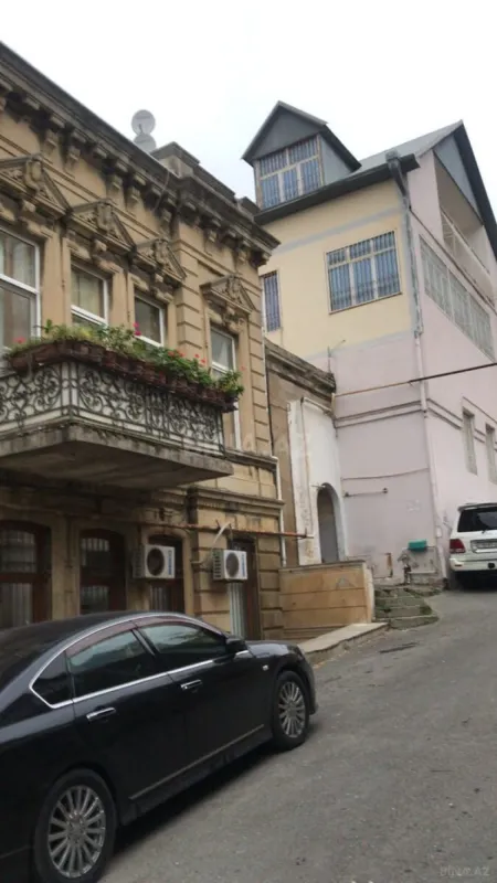 Kirayə verilir 2 otaqlı mənzil 55 m²