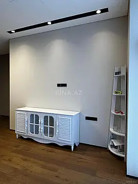 Satılır 2 otaqlı mənzil 76.5 m²