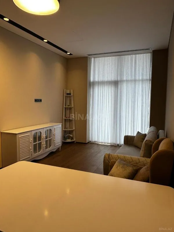 Satılır 2 otaqlı mənzil 76.5 m²