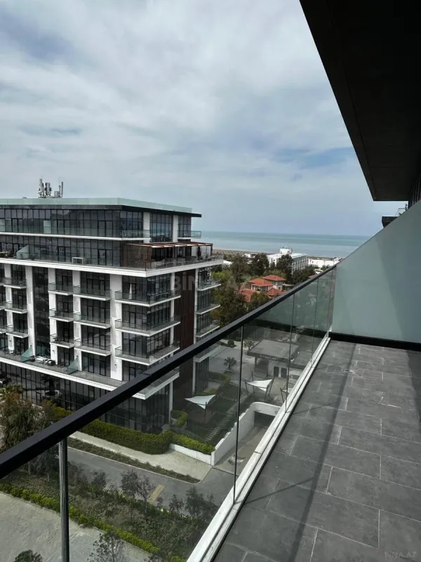 Satılır 2 otaqlı mənzil 76.5 m²