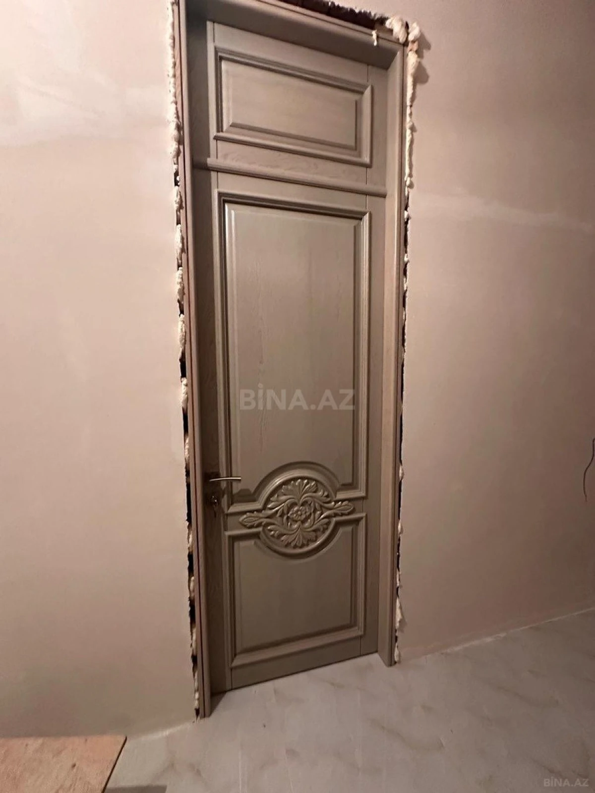 Satılır 10 otaqlı həyət evi 690 m²