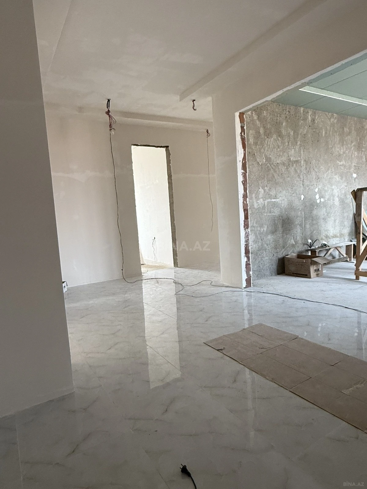 Satılır 10 otaqlı həyət evi 690 m²