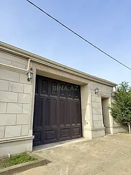 Satılır 10 otaqlı həyət evi 690 m²