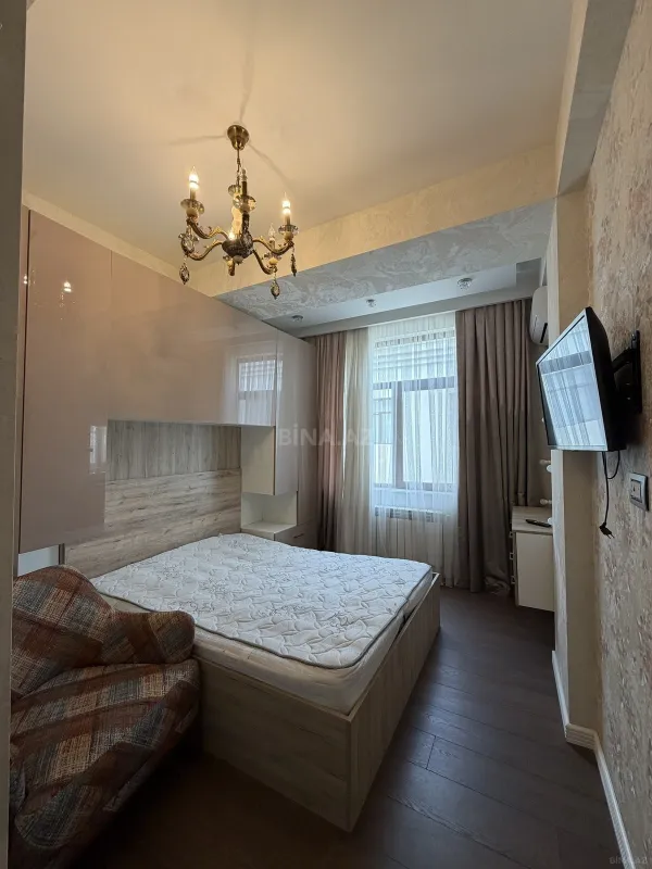 Satılır 3 otaqlı mənzil 105 m²