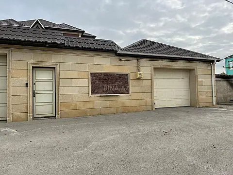 Satılır 9 otaqlı həyət evi 800 m²