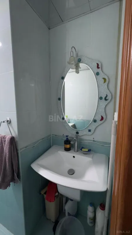 Satılır 4 otaqlı mənzil 191 m²