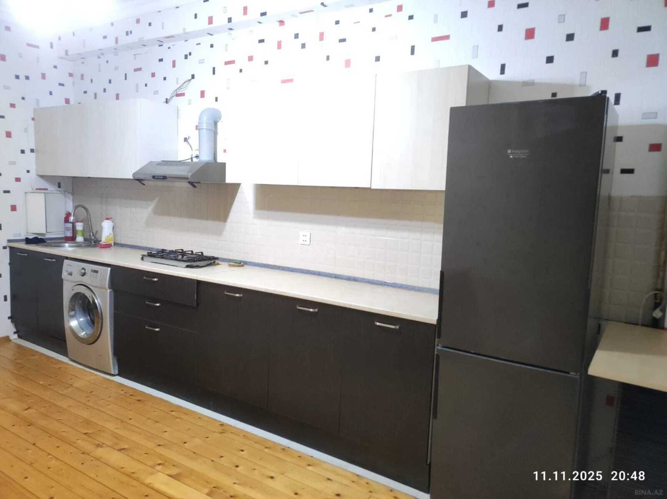 Kirayə verilir 3 otaqlı mənzil 130 m²