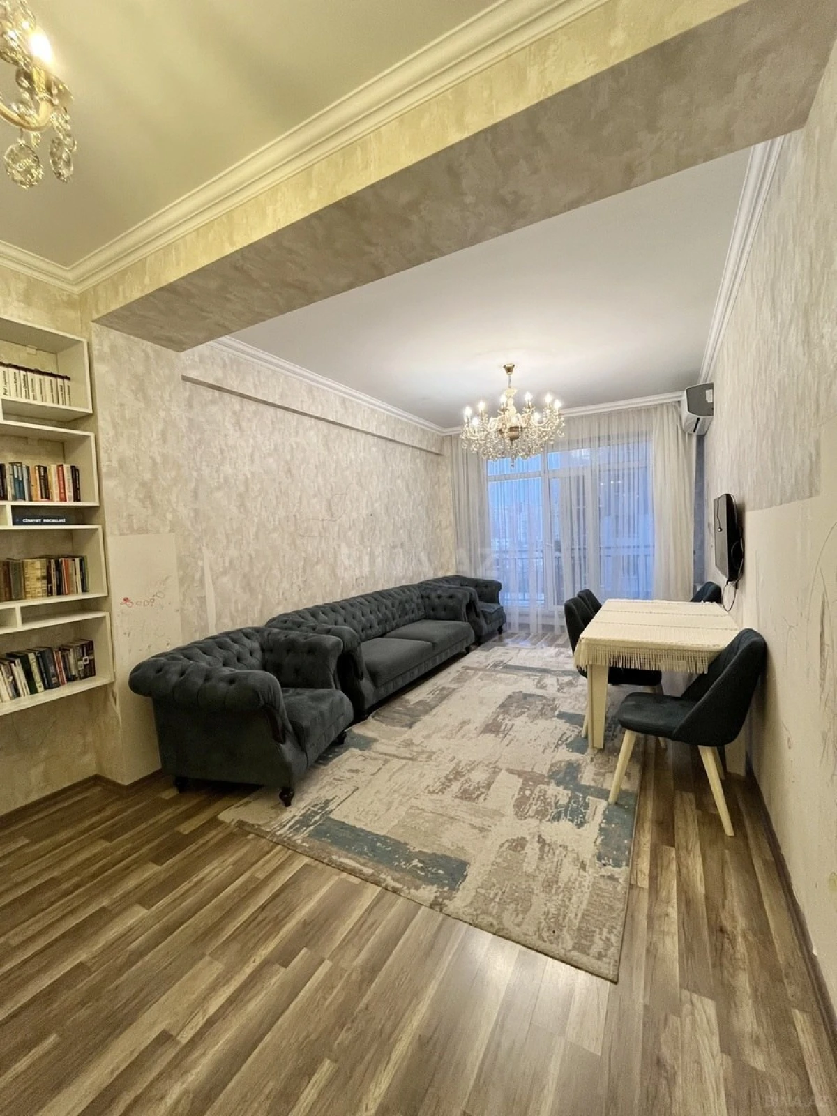 Satılır 2 otaqlı mənzil 80 m²