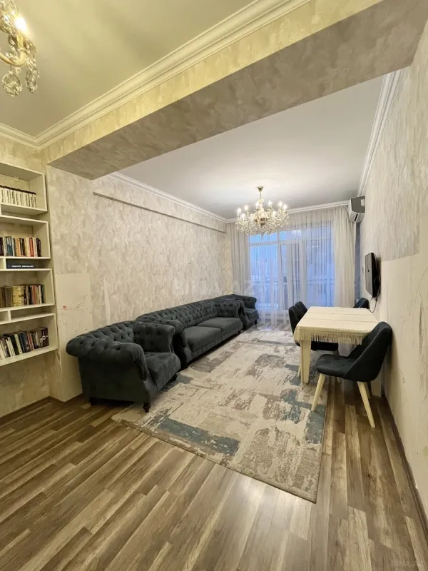 Satılır 2 otaqlı mənzil 80 m²