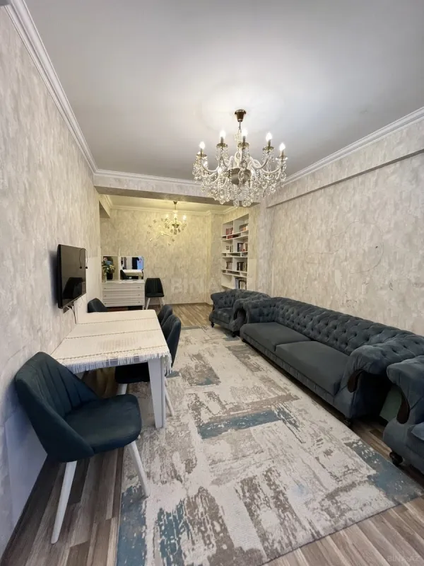 Satılır 2 otaqlı mənzil 80 m²